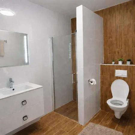 Hangot Apartman *